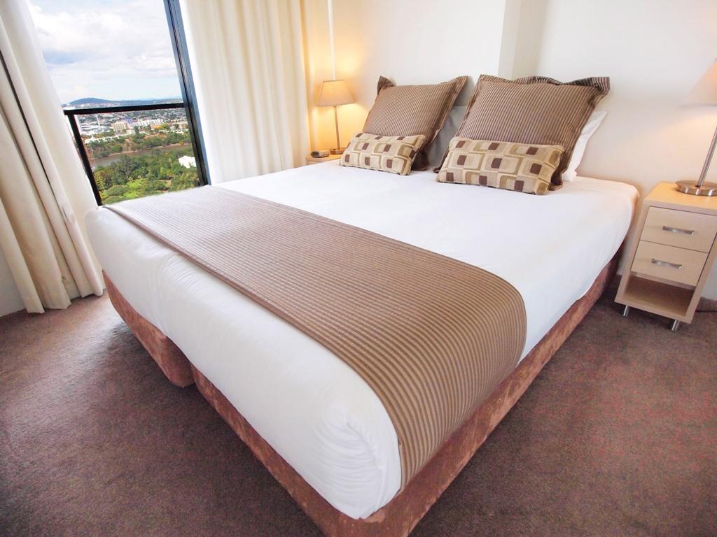 Oaks Brisbane River City Suites Room photo