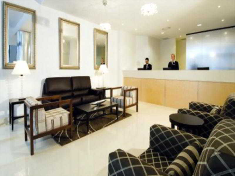 Oaks Brisbane River City Suites Interior photo